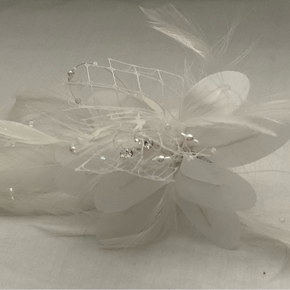 HAIR CLIP FLOWER & FEATHER WITH RHINESTONE, NEW BRIDAL - Picture 6 of 9